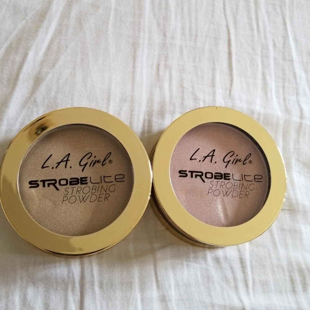 LA Girl  Strobe lite strobing powders